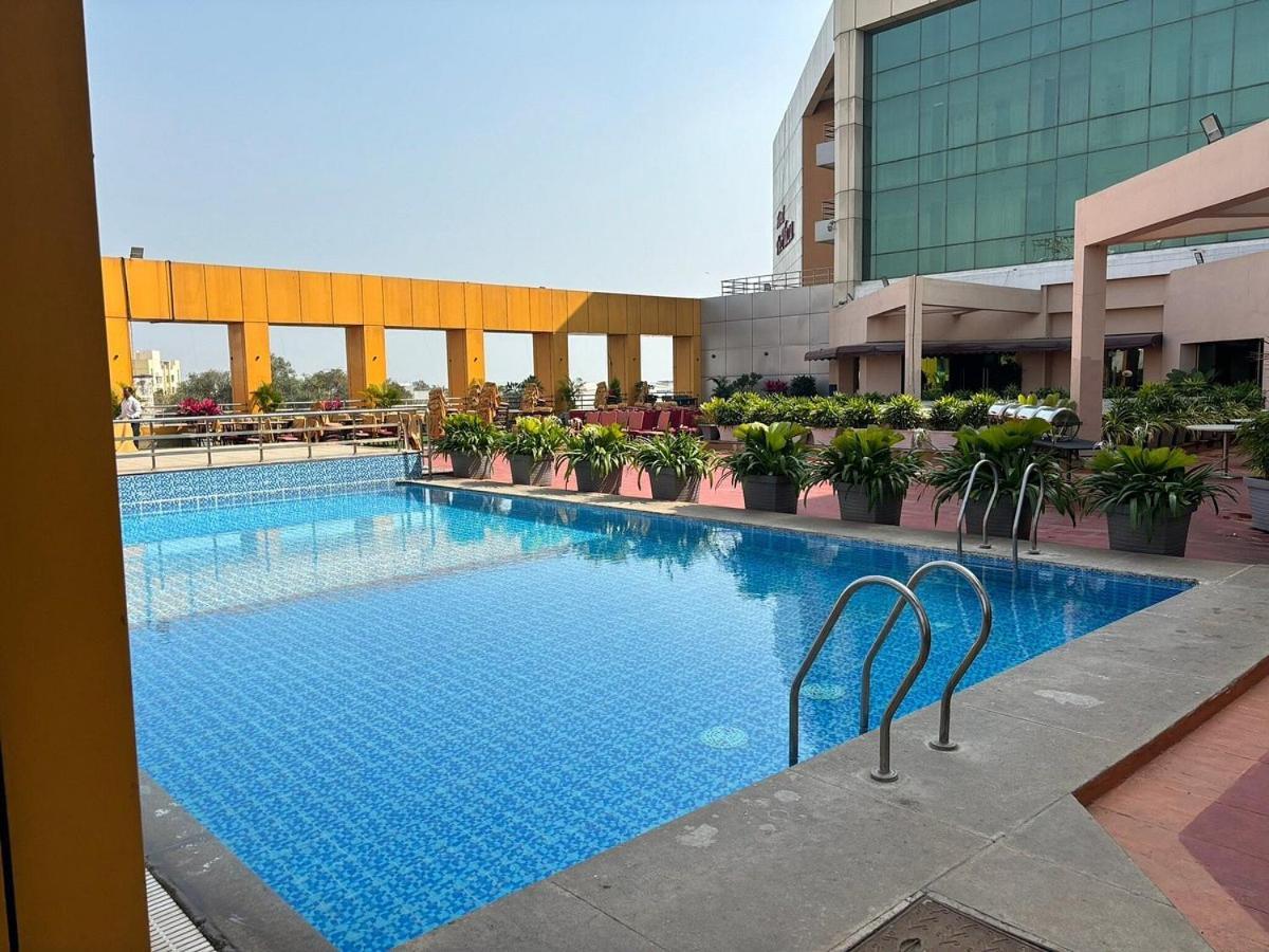 Hotel The Plaza Хайдарабад Экстерьер фото